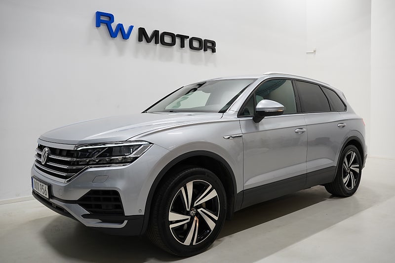 SUV Volkswagen Touareg 1 av 26