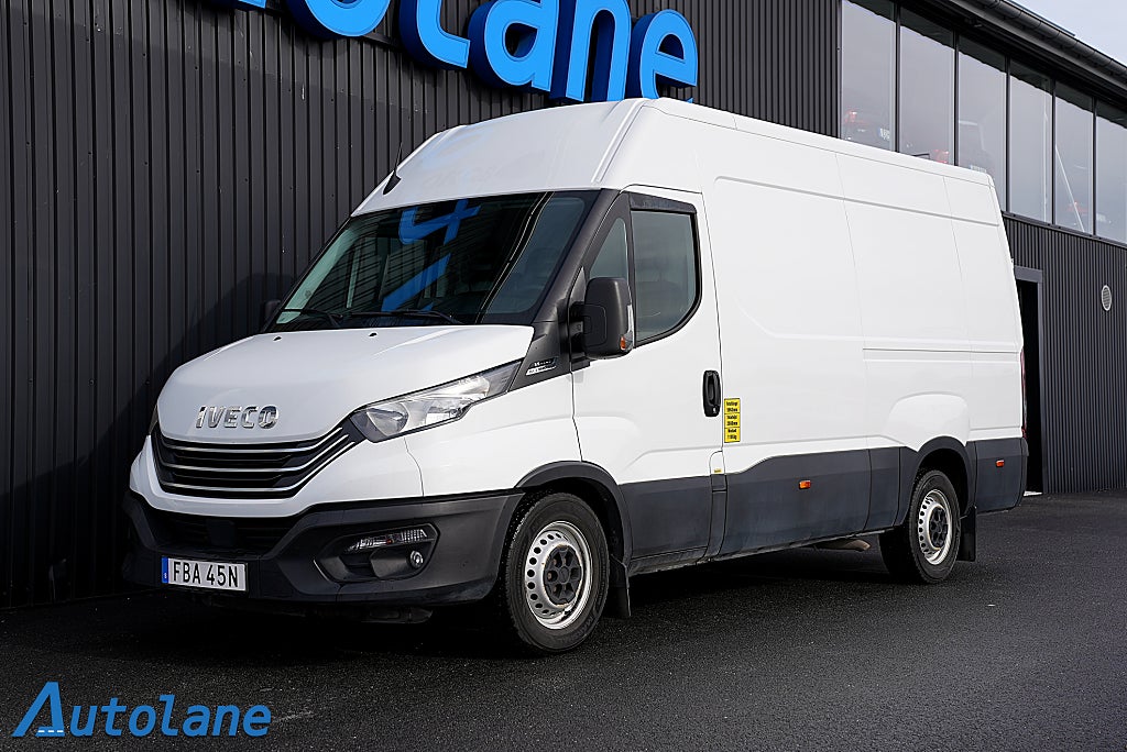 Iveco Daily 35-140 Skåpbil 2.3 JTD Hi-Matic, MOMS, 3-Sits 136hk