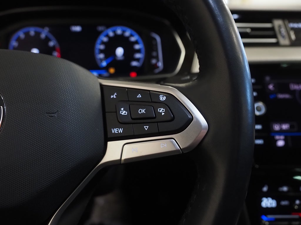 Volkswagen Passat SC 1.5 TSI 150hk DSG |Cockpit|Dynaudio|Drag|Värmare| 2022