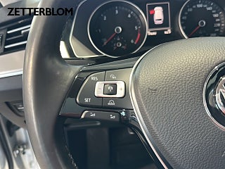 Kombi Volkswagen Passat 16 av 19