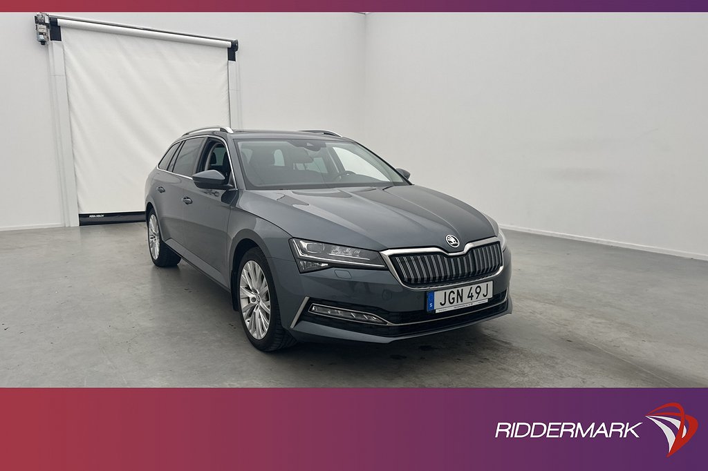 Skoda Superb iV Plug-in Business Pano Värm Cockpit Kamera