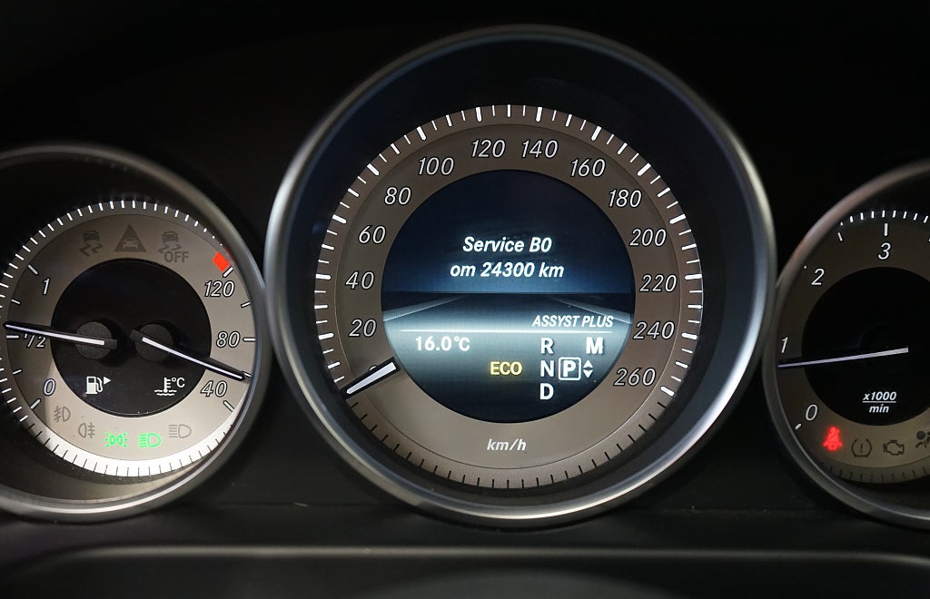 Mercedes-Benz E 250 T AMG Värmare Pano H/K Drag 204hk