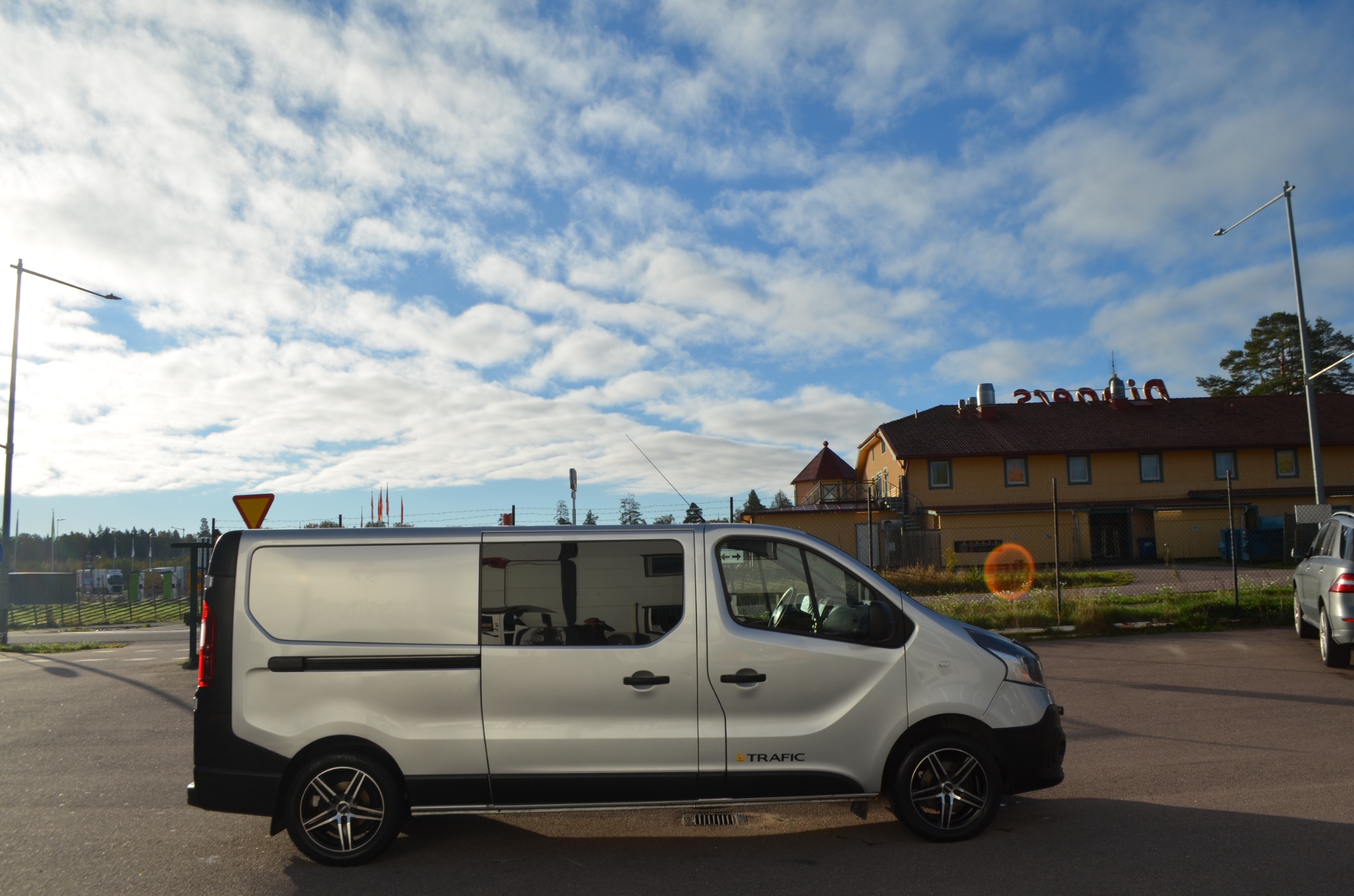 Renault Trafic 1.6 dCi 115 2015, kuva 6/10
