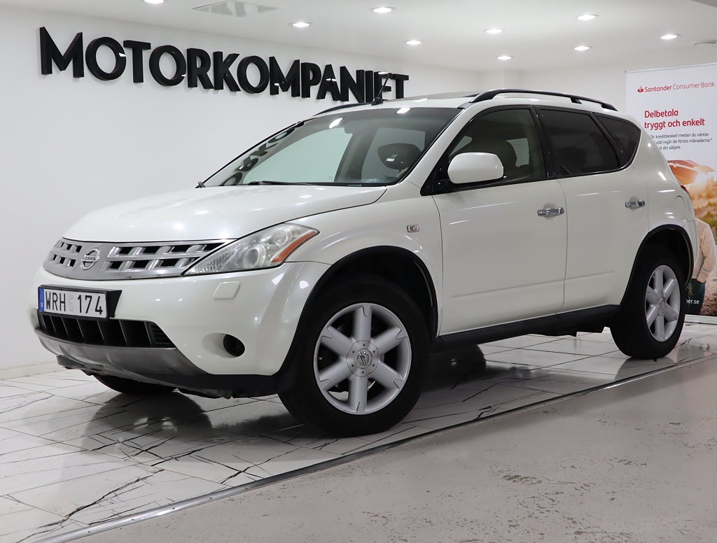 Nissan Murano 3.5 V6 4WD XTRONIC-CVT Taklucka Backkamera Navi BOSE