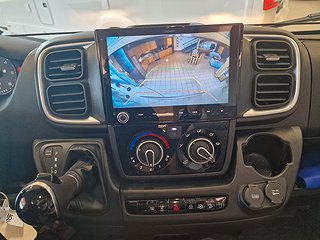 Husbil-halvintegrerad Adria CORAL 670 DL 14 av 36