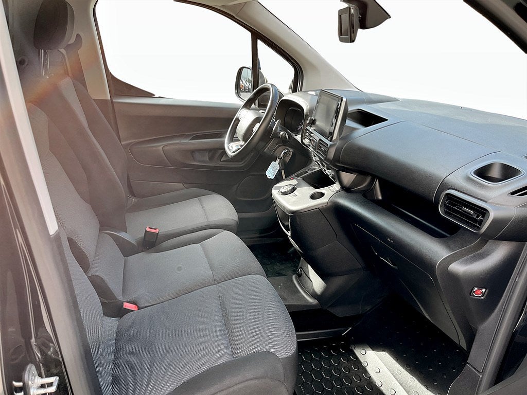 Bild på Citroën Berlingo Business Premium 1.5 BHDi 130hk Aut L1 - DRAG, M-VÄRM