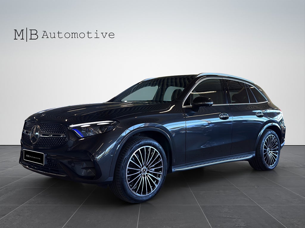 Mercedes-Benz GLC 300 e 4MATIC 9G-Tronic AMG Line / HUD / PANO 