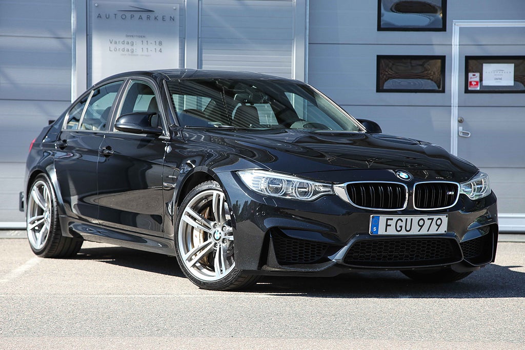 BMW M3 F80 DCT Keramiska bromsar Svensksåld 431HK