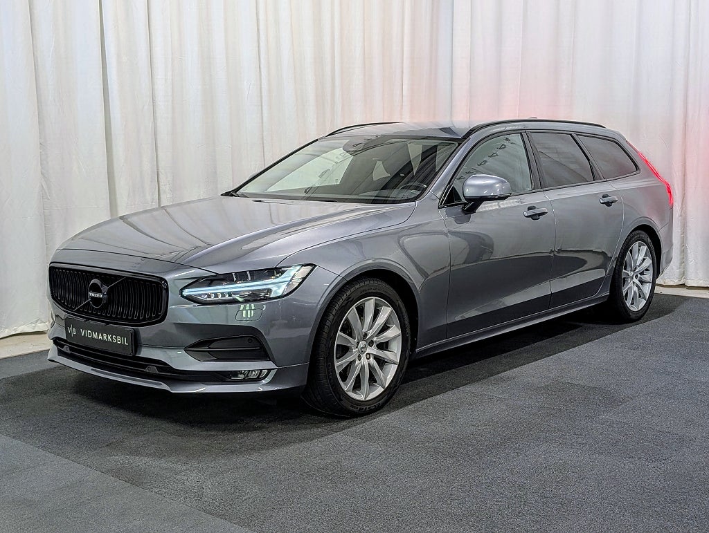 Volvo V90 D4 AWD Geartronic Momentum|Drag|GPS|B-kam|