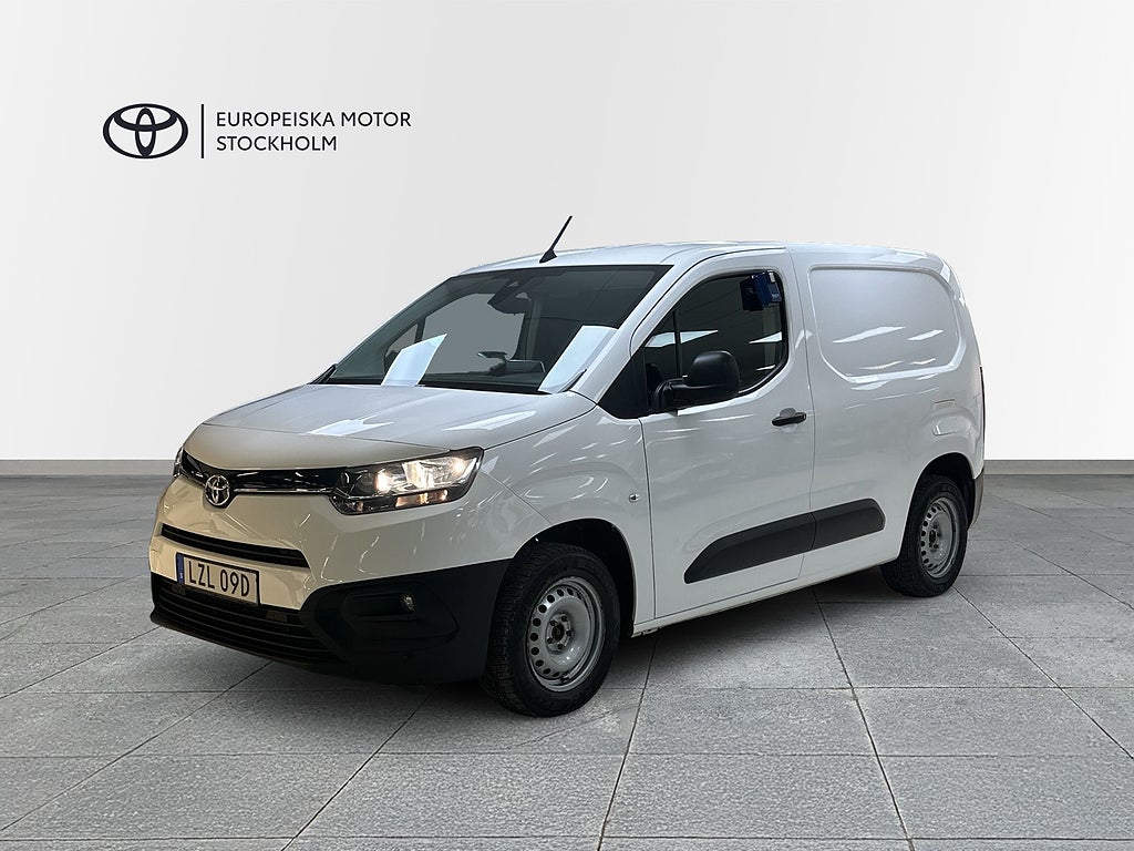 Toyota ProAce City 1.5D 100hk Comfort/V-Hjul/4490mil/Värmare