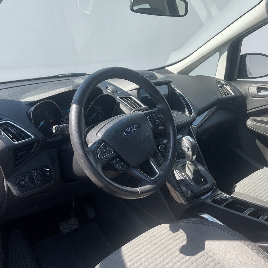 Ford C-Max Titanium - EN BRUKARE - 12 MÅN GARANTI