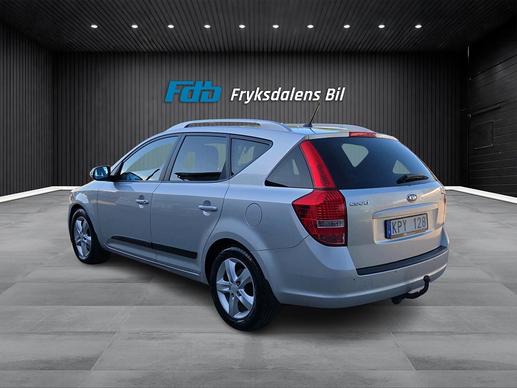 Kia Ceed 2010 - miniatyr 3