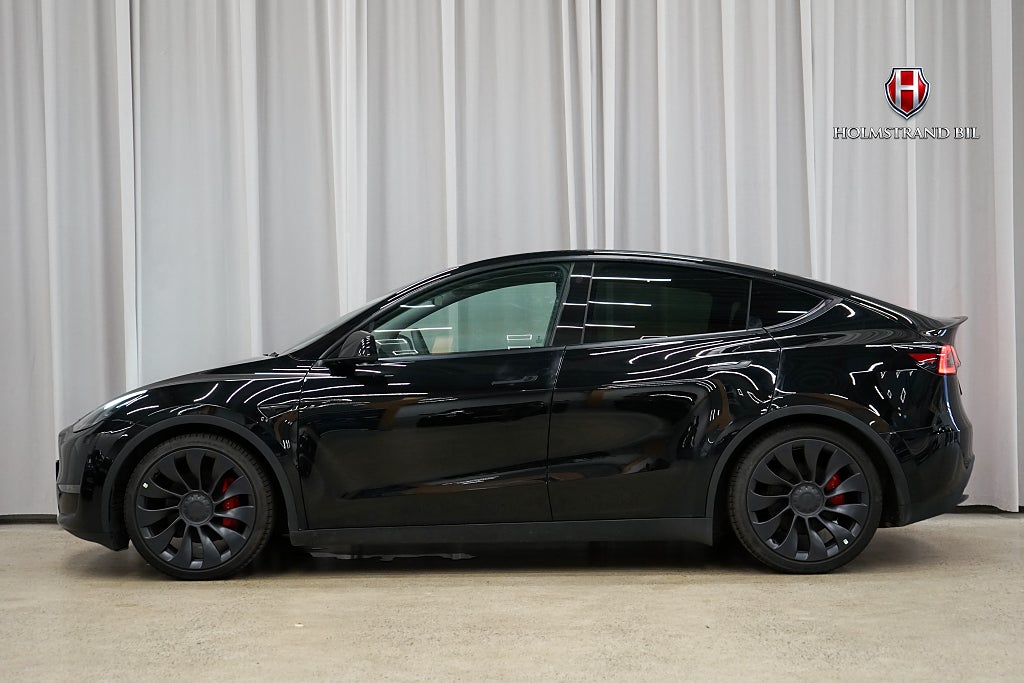 Tesla Model Y Performance Drag Värmepump Rattvärme MOMS