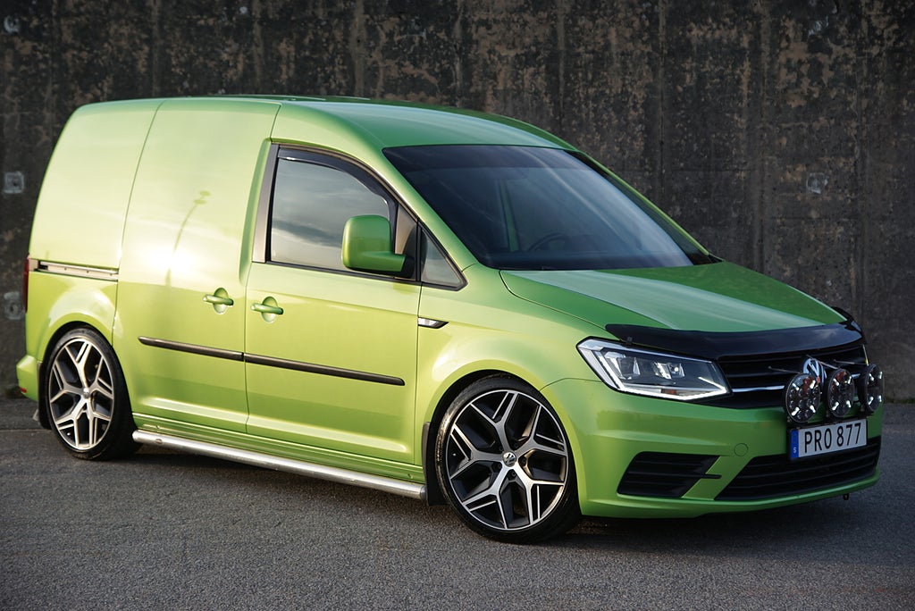 Volkswagen Caddy 2.0 TDI Viper Green|BSR 180hk|Bilstein B16|19”|UNIK|