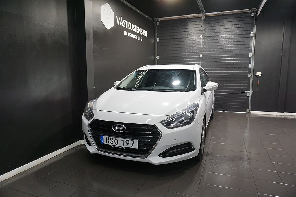 Hyundai i40 cw 1.7 CRDi Comfort, 2 Brukare, Rattvärme, Låg Mil 116hk
