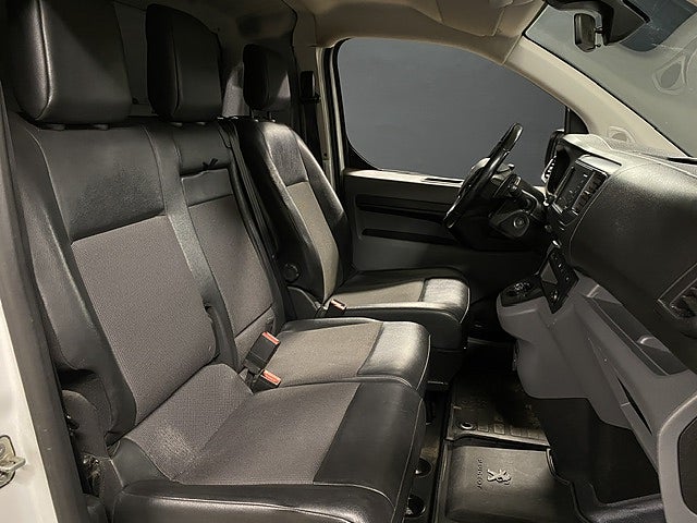 Bild på Peugeot Expert PRO+ L3 BlueHDi 180hk AUT