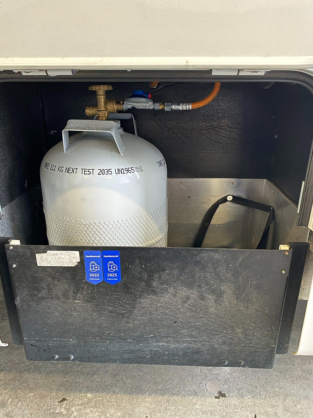 Carado A 241 / Solcell / B-körkort / Barnkammare / Cykelställ  - Carado