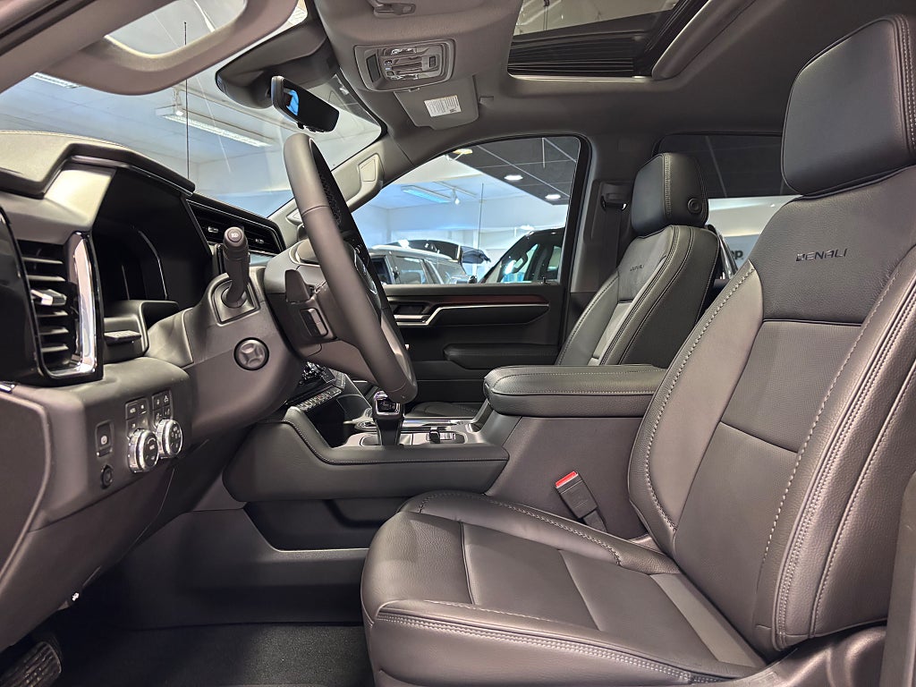 GMC Denali 2026 - miniatyr 6