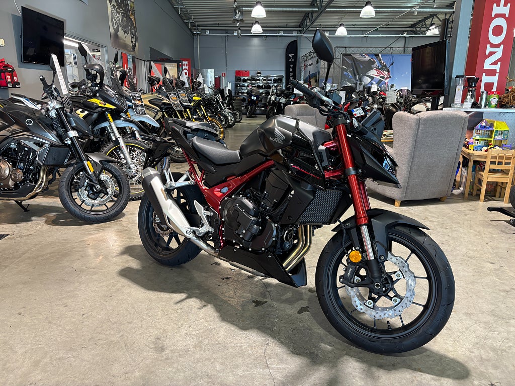 Honda CB750C Hornet E-Clutch 