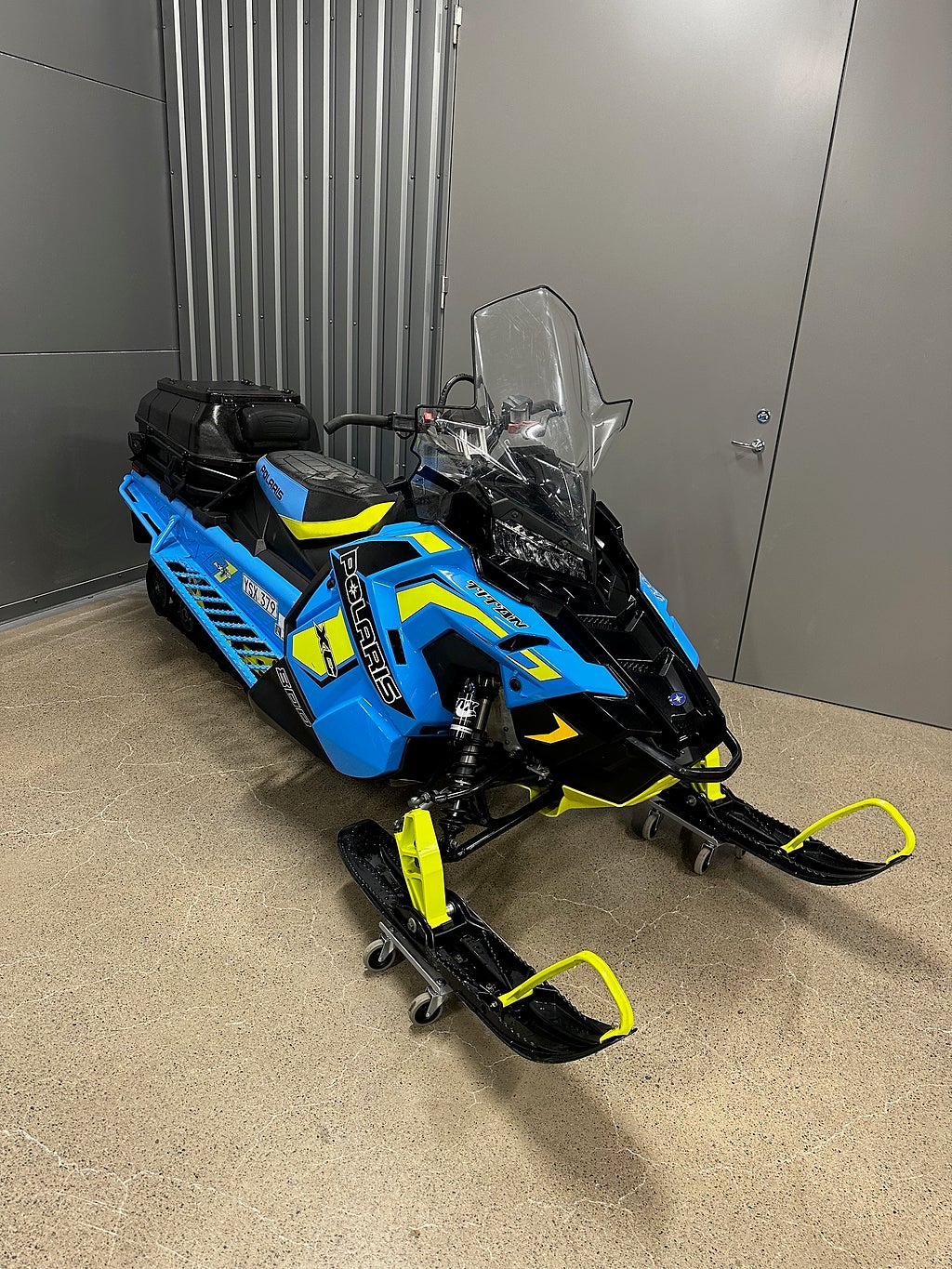 Polaris Titan 800 XC 155" 