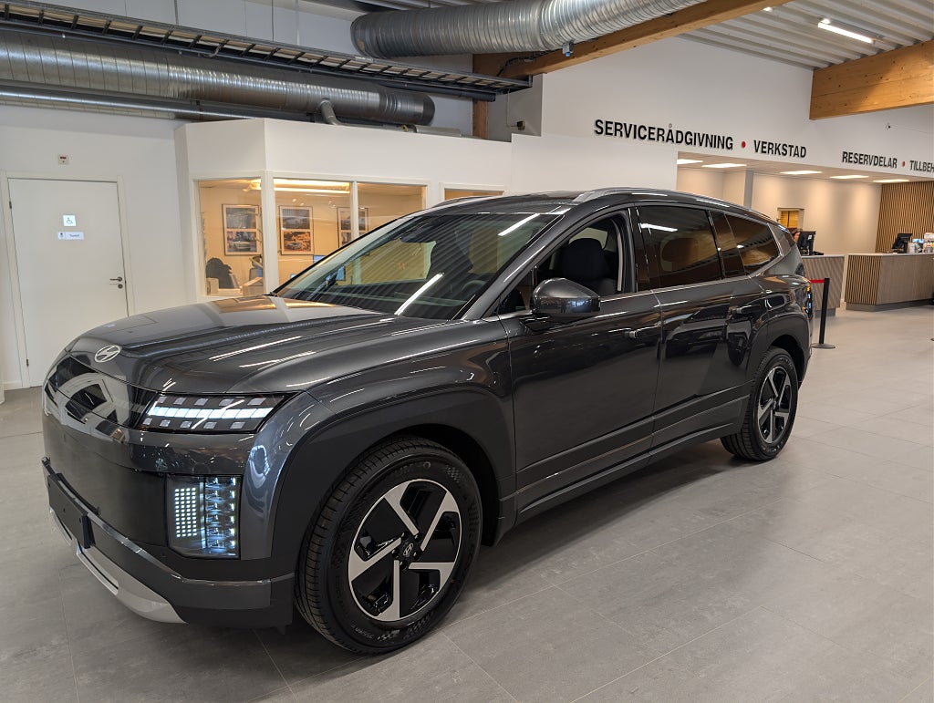 Hyundai IONIQ 9 Essential RWD 110 kWh Företagsleasing med serviceavtal