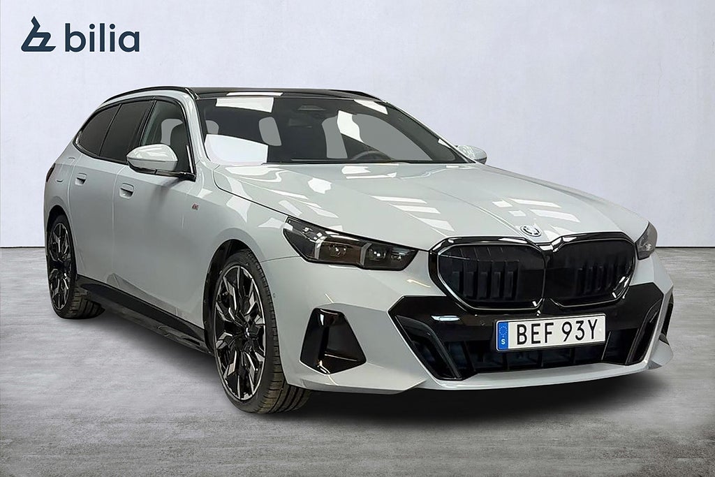 BMW 530e xDrive Touring /M Sport PRO/B&W/21 Tum/Pano/Drag