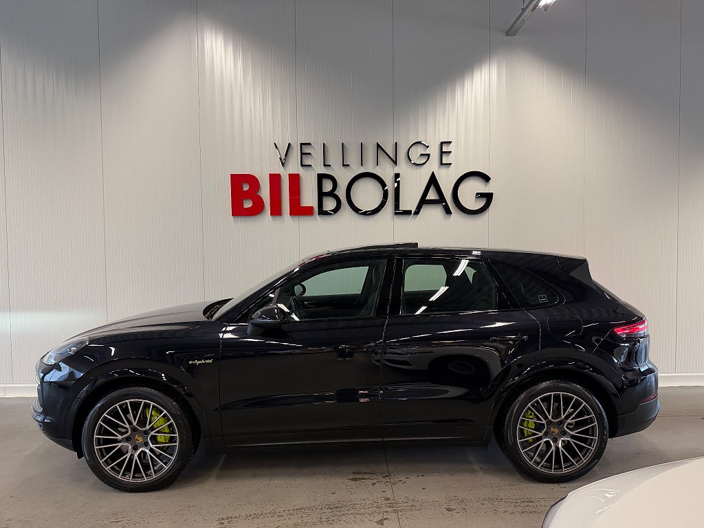 Porsche Cayenne E-Hybrid Sport Chrono Pano Navi Drag 462hk