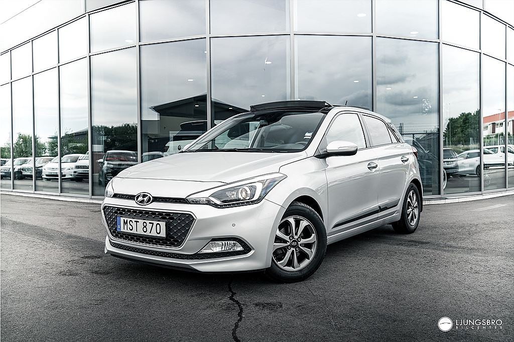 Hyundai i20 1.4 Premium 101hk / Panorama / B-Kamera