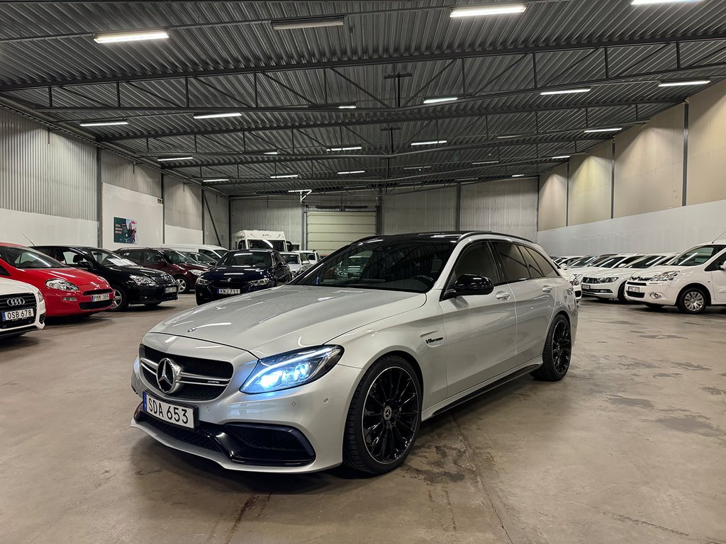 Mercedes-Benz AMG C63 T Burmester Pano Navi B-kamera Sv-såld