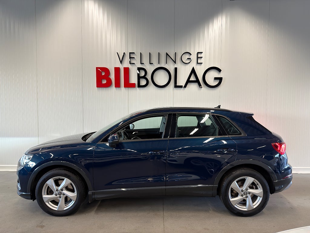 Audi Q3 40 TFSI quattro B-Kamera Värmare Drag