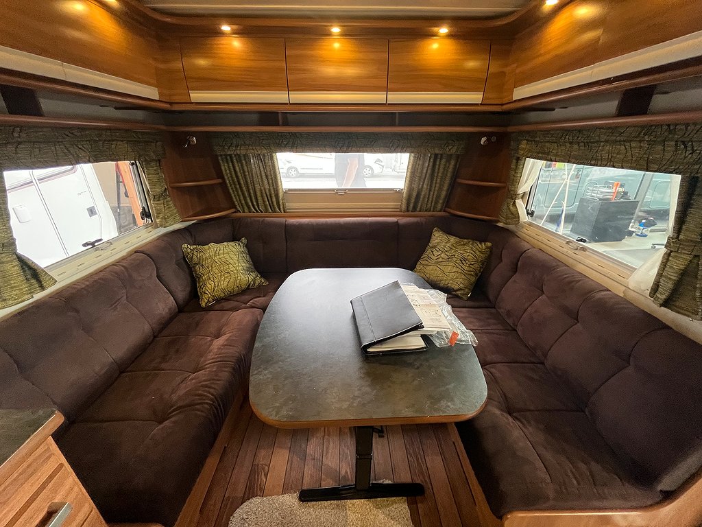 Cabby Caienna 700 / ALDE / Ugn - Cabby