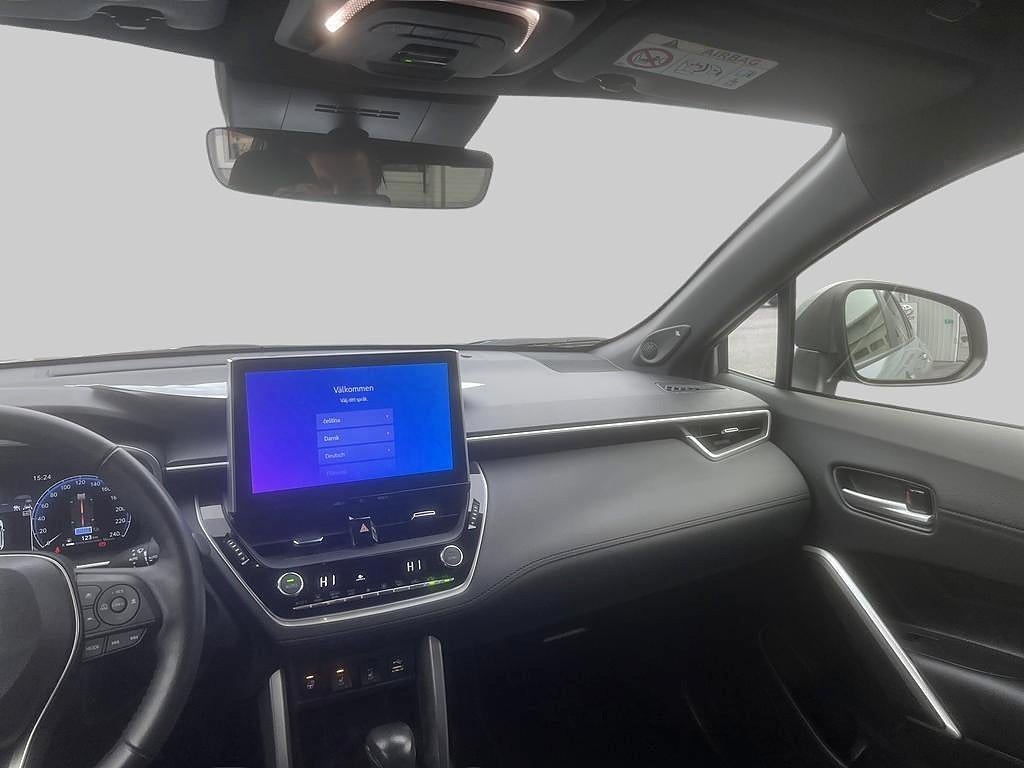 Toyota Corolla Cross 2023 - miniatyr 10