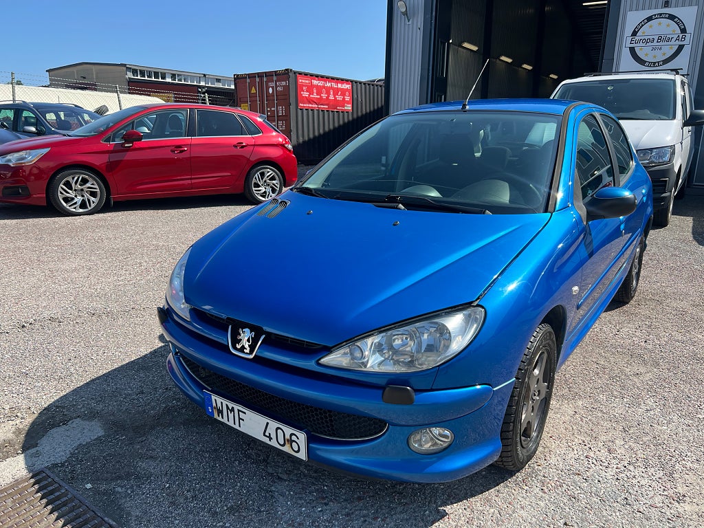 Peugeot 206 5-dörrar 1.4 X-Line M-VÄRMARE  BESIKTIGAD 