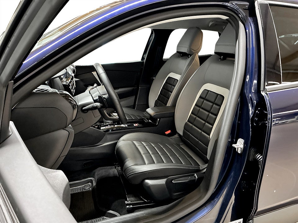 Bild på Citroen C4 Max Hybrid 145hk Aut CARPLAY NAVI