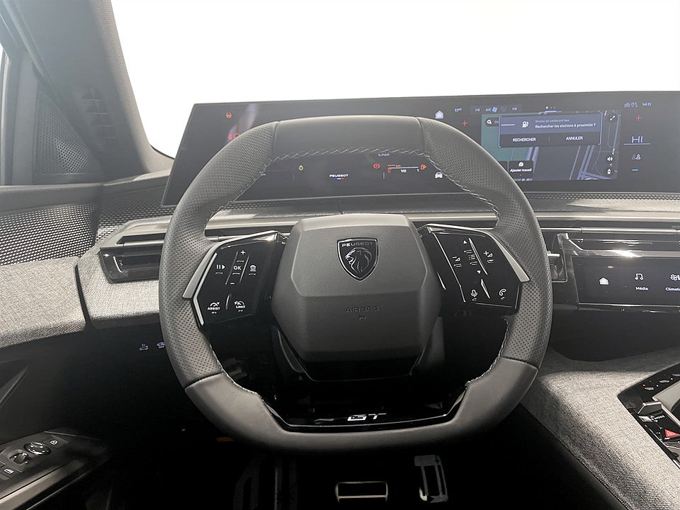 Bild på Peugeot 5008 GT Ultimate Hybrid - OMGÅENDE LEVERANS!