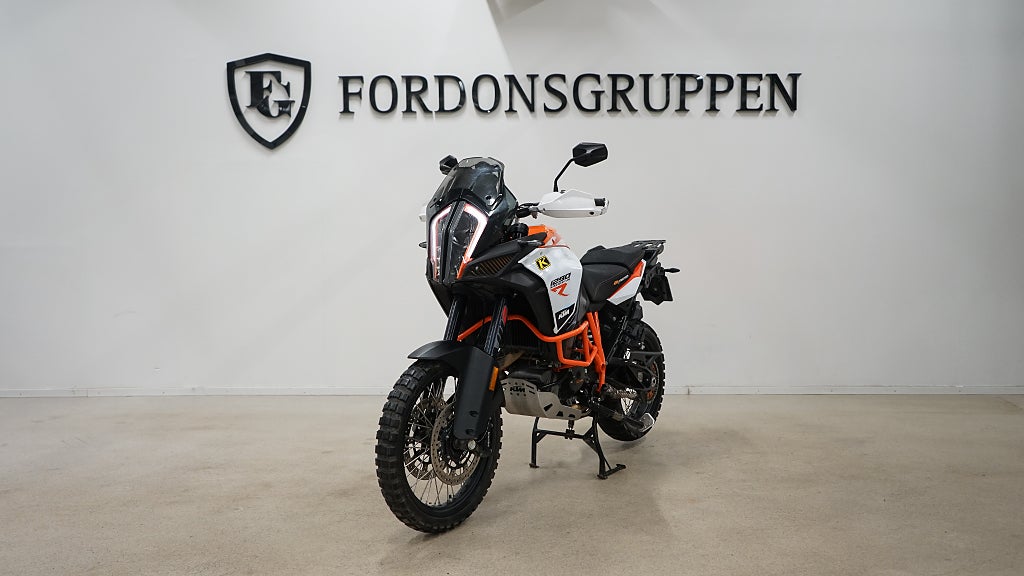 KTM 1290 Super Adventure R  / Akrapovic 