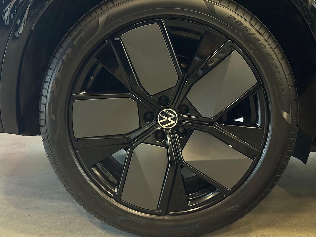 Volkswagen Touareg 3.0 V6 TDI R-Line Black Edition Moms