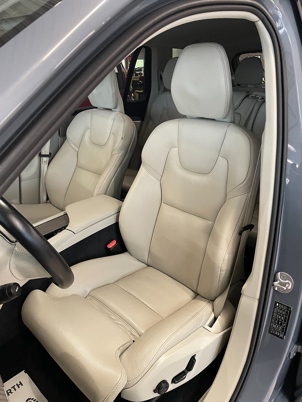 Volvo XC90 Recharge T8 AWD R-Design 7 Säten Plus Dark