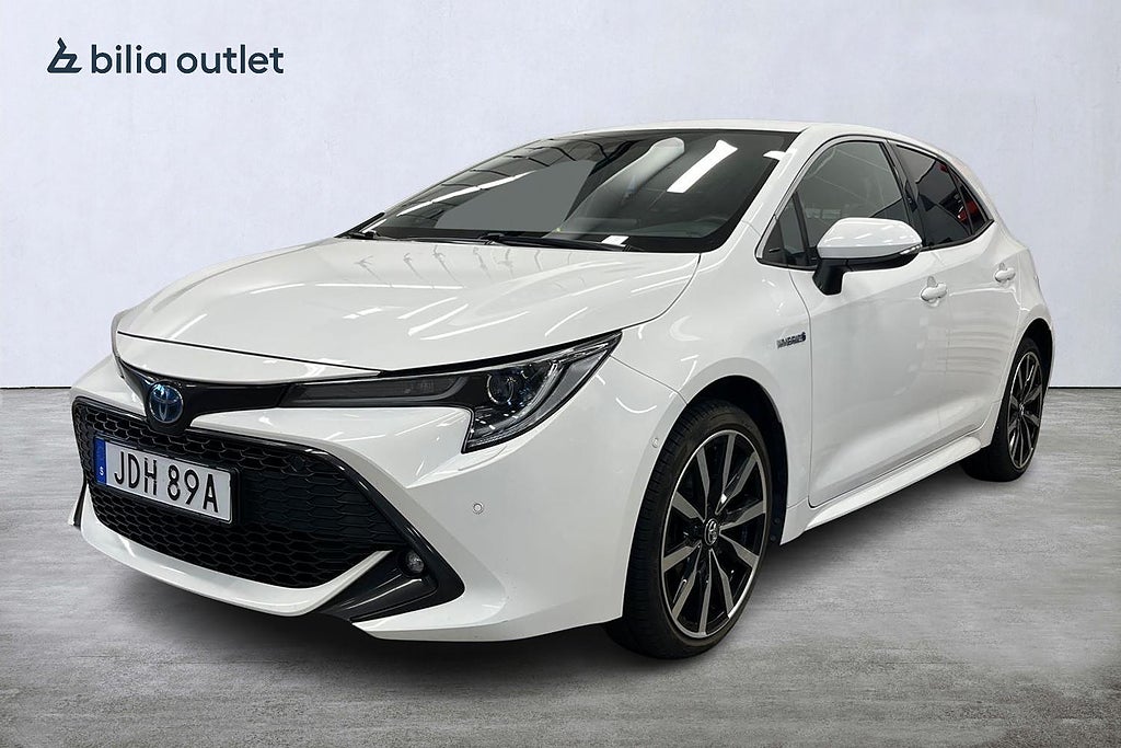 Toyota Corolla Hybrid e-CVT Style 122hk Backkamera Rattvärme