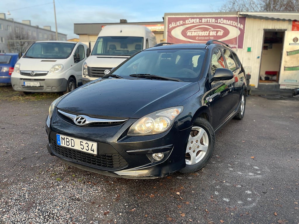 Hyundai i30 cw 1.6 CRDi Select Euro 4