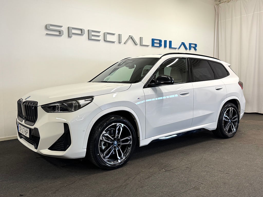 BMW iX1 xDrive30 Pano H&K Drag Nypris: 775.900:-