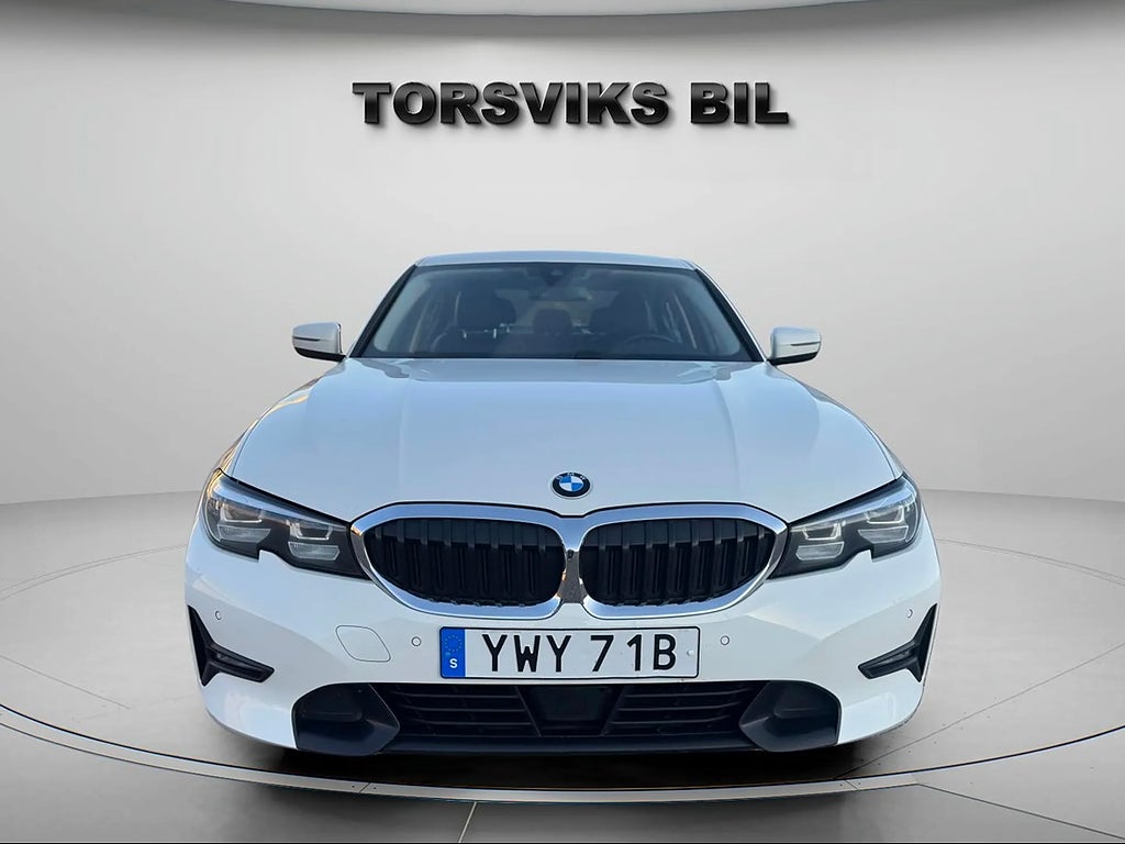 BMW 330e Sedan Steptronic Sport line - miniatyr 9