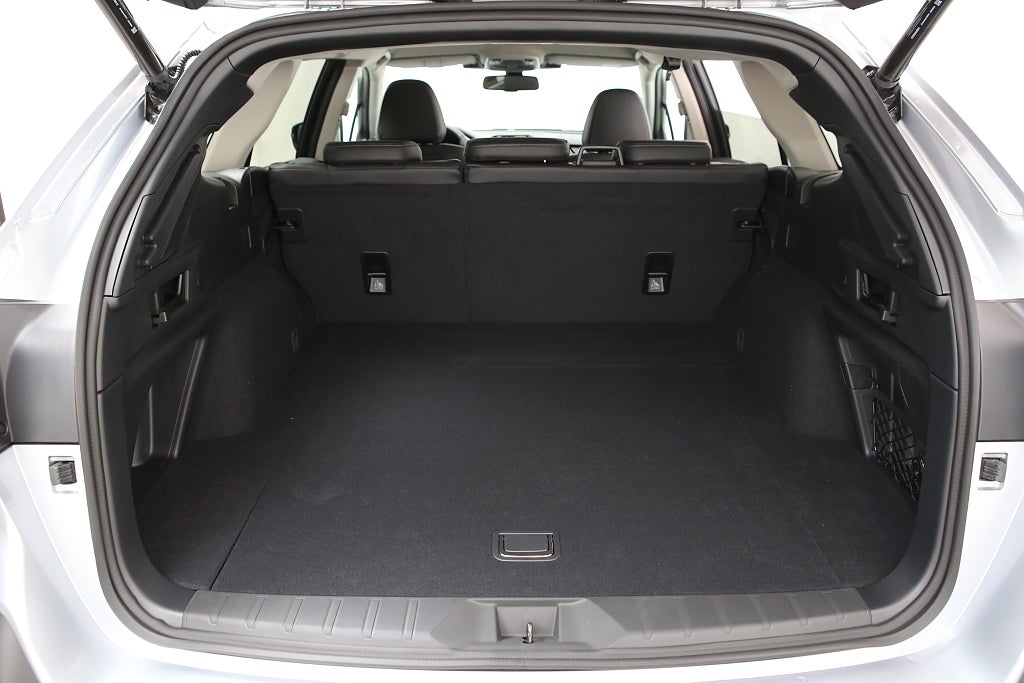 Subaru Outback Limited | 3 fria Service.