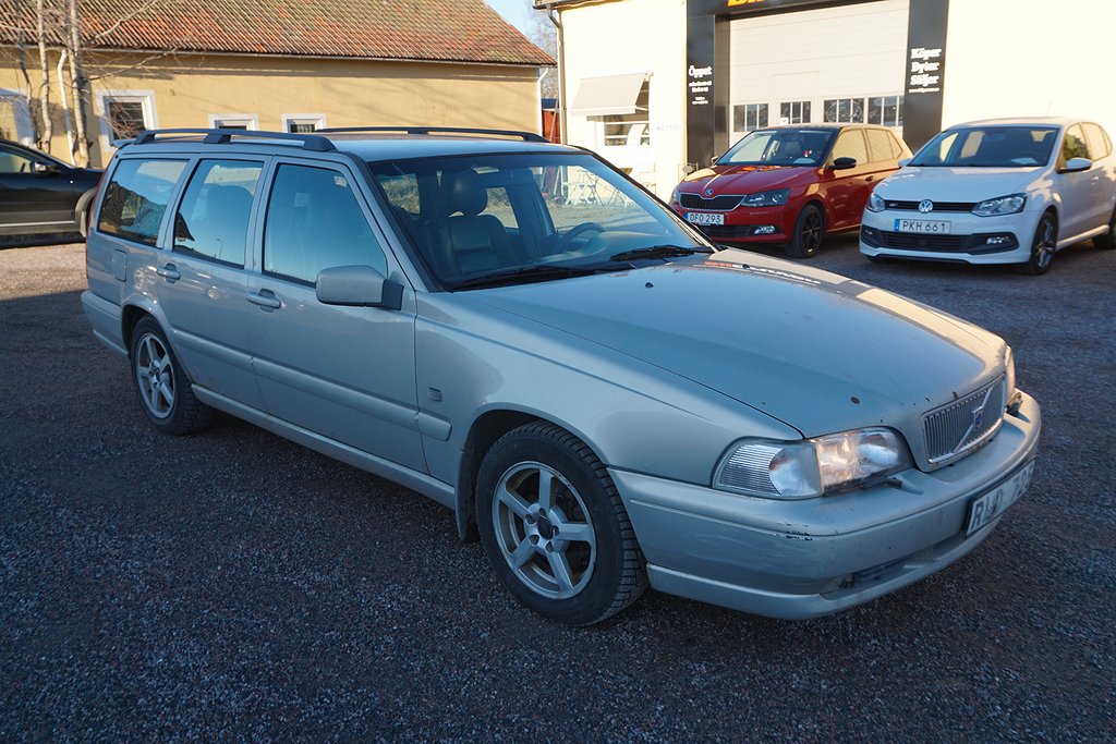 Volvo V70 2.4 Classic Aut