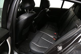 Halvkombi BMW 118I 24 av 26