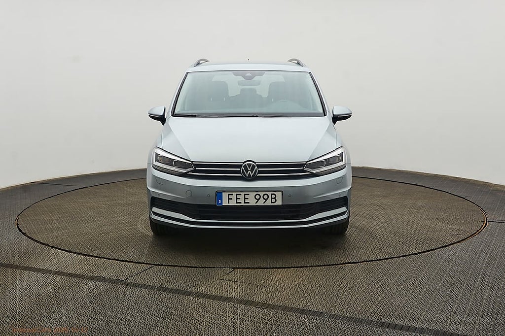 Volkswagen Touran 7-seater 1.5 TSI 150hk drag, värmare, kamera