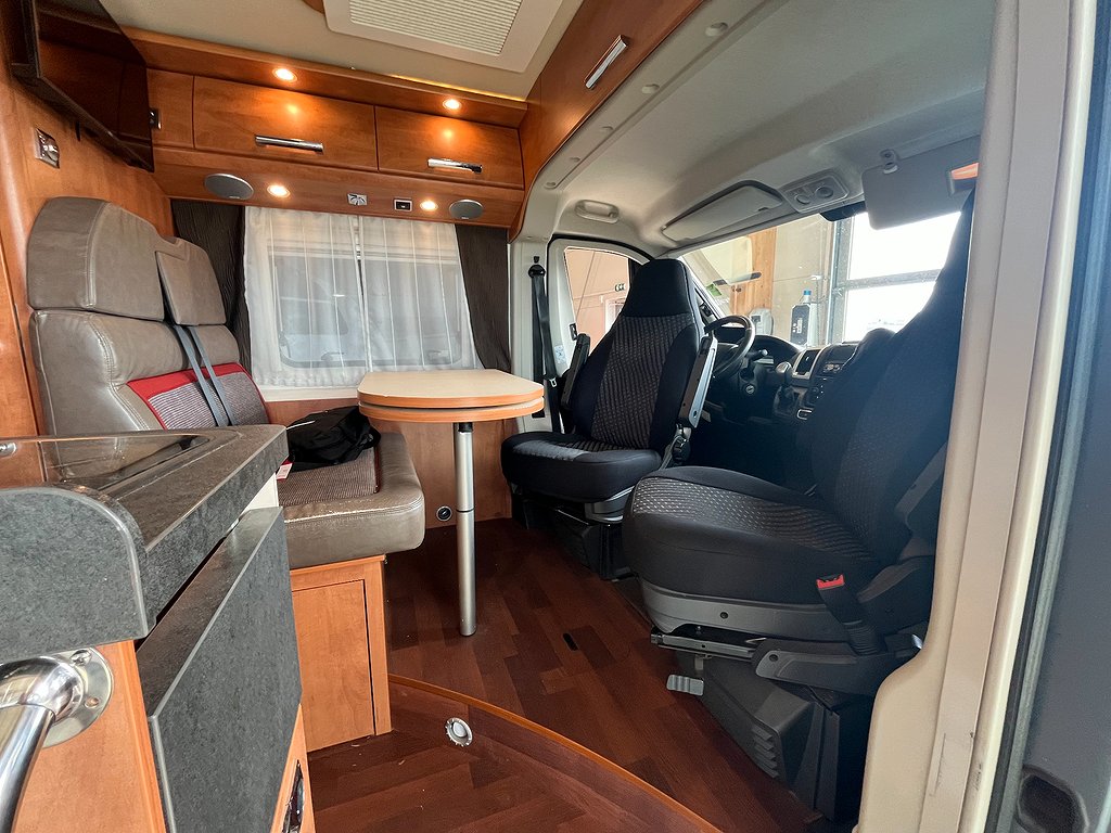 Carthago Malibu / Automat 150hk / Under 6m / B-kort - Carthago