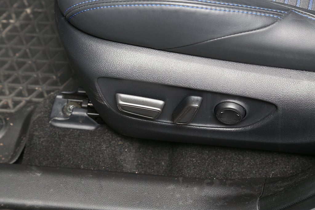 Toyota RAV4 Hybrid AWD-i E-CVT Style 222hk Leasbar