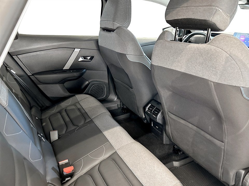 Bild på Citroën C4 Shine 1.2 PT 130hk Aut - 360-KAMERA, CARPLAY