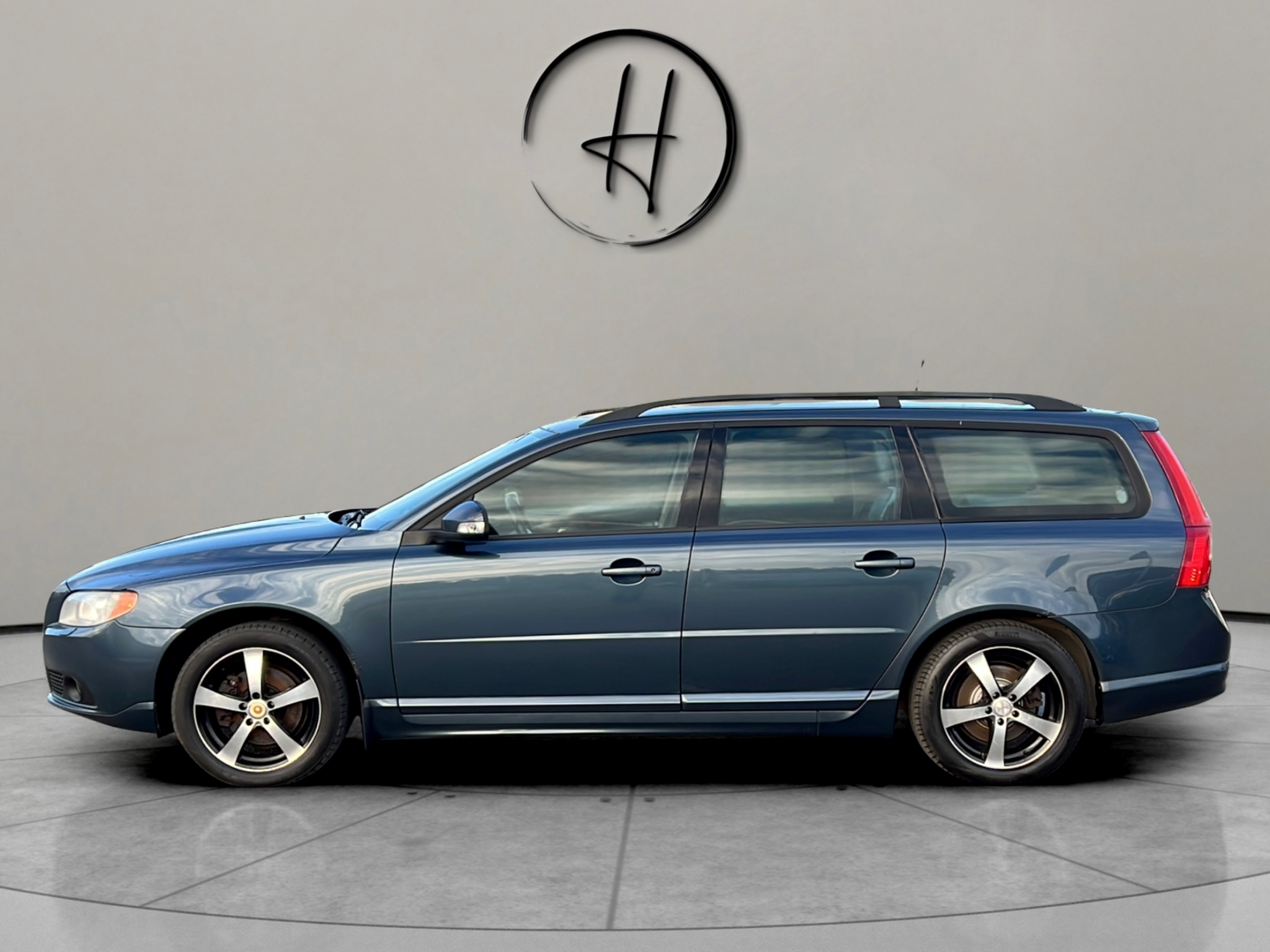 Volvo V70 2009, photo 5/38